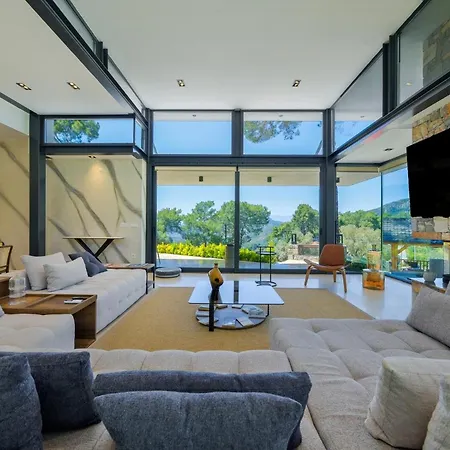 Sharapova Villa *