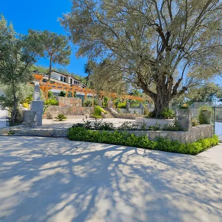 Sharapova Villa *
